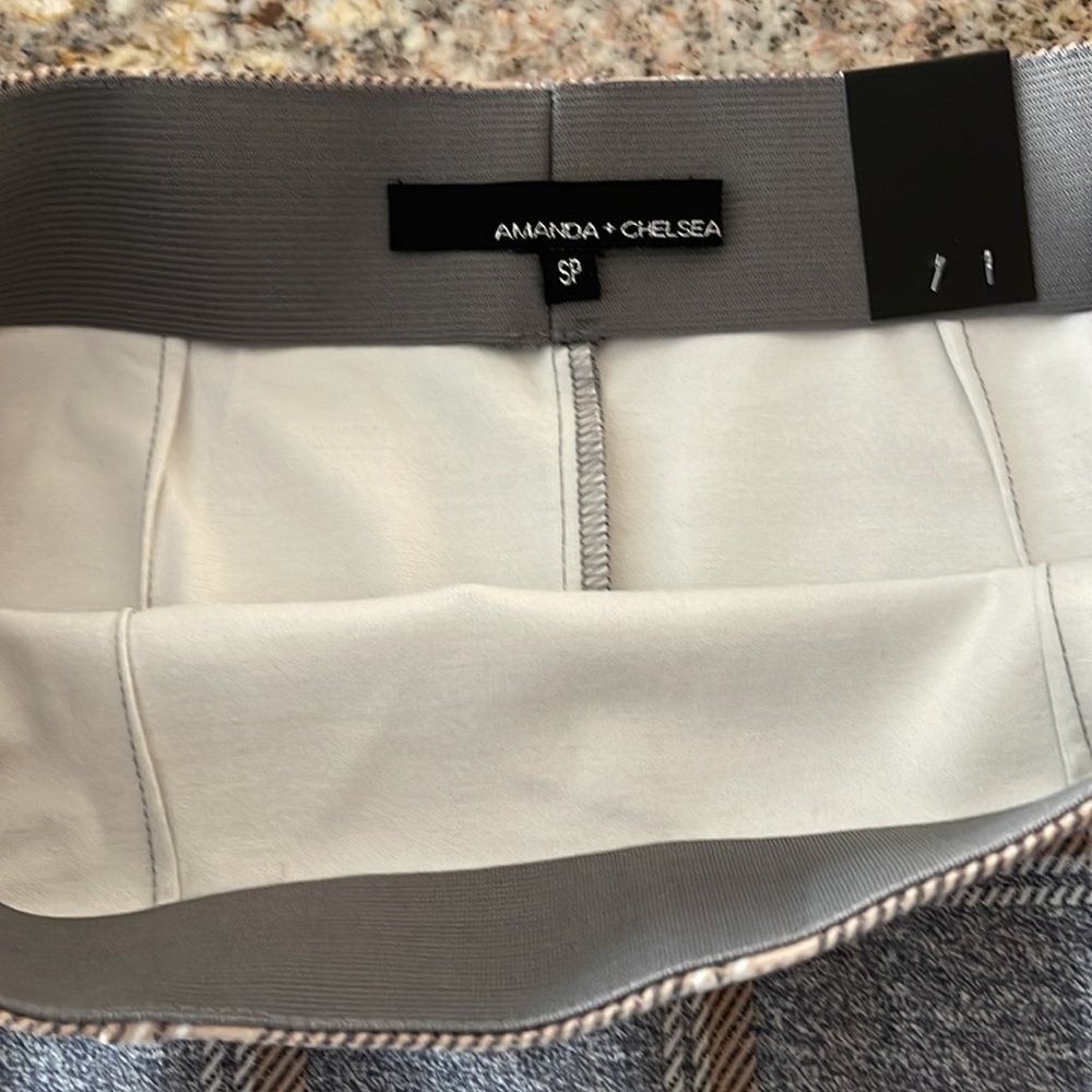 New! Amanda & Chelsea petite skirt - Picture 2 of 5